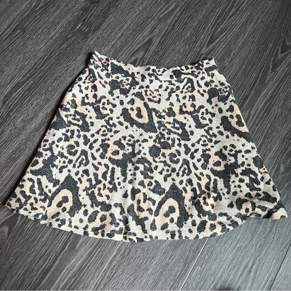 Leopard print mini skirt